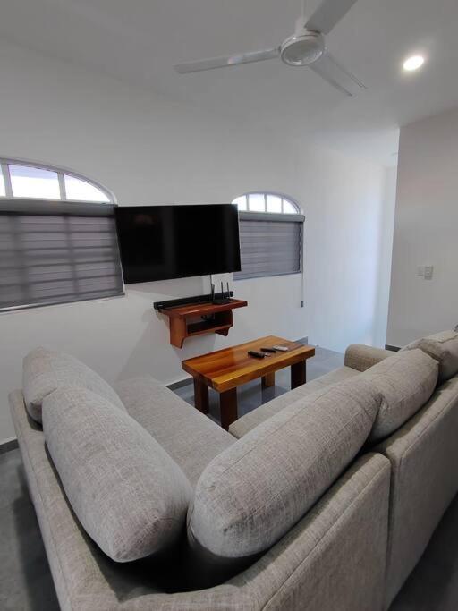 Departamento 2 Boulevard Manzanillo Exterior photo